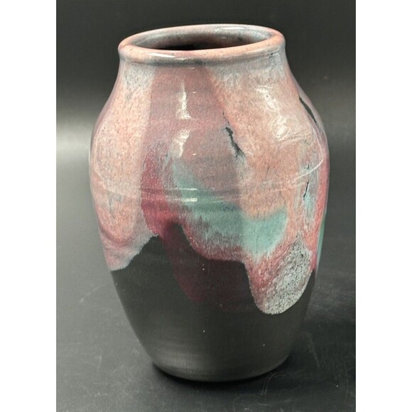 Krueger Pottery Abstract Purple Pink Blue Gloss Finished Vase Signed 6.75 inches - Picture 5 of 7